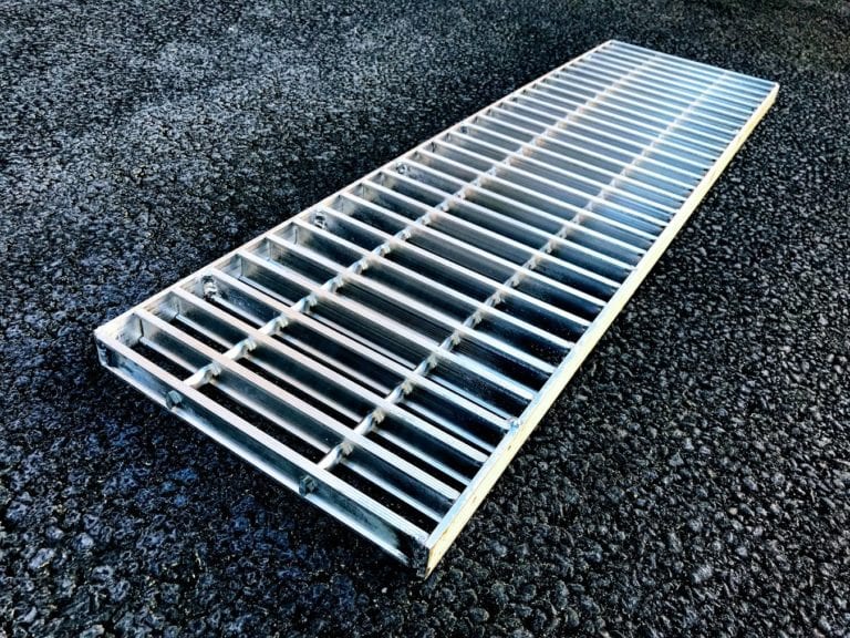 18″x1.25″x36″ Aluminum Trench Grate - Rockcrete USA